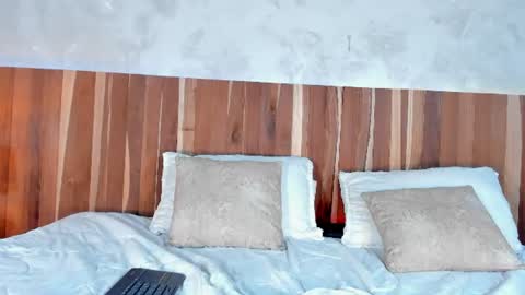 Snapshot of miaasummeer chatting on 07-06-26, 03:03 MiaaSummeer online show from 07-06-26, 03:03