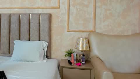 Snapshot of miaasummer chatting on 03-25-26, 11:27 Miaasummer online show from 03-25-26, 11:27