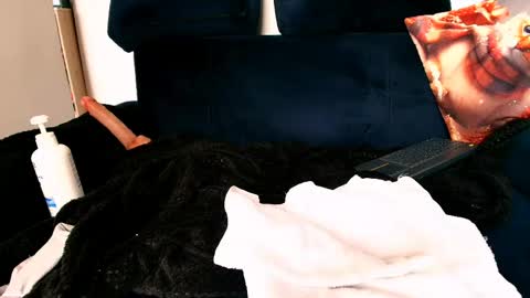 Snapshot of miabeautyxxx chatting on 04-14-26, 01:50 miabeautyxxx online show from 04-14-26, 01:50