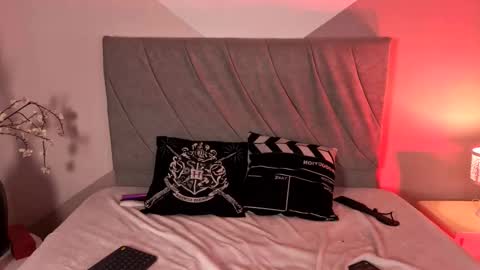 miablack_k online show from 10-10-25, 09:47