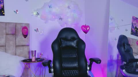 Snapshot of miablumm_ chatting on 03-19-26, 06:23 miablumm_ online show from 03-19-26, 06:23