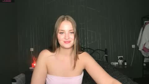 Mia online show from 10-11-25, 06:50