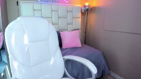 Mia Camille online show from 03-26-26, 07:08