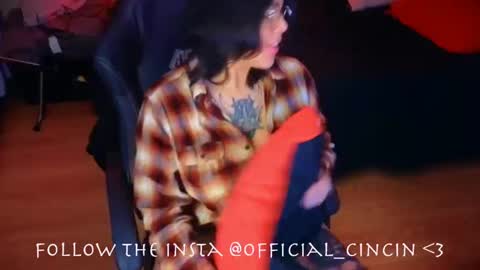 Mia online show from 03-09-25, 03:54