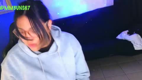 Mia online show from 09-24-25, 02:26