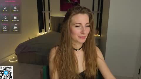 Mia online show from 09-14-25, 07:51