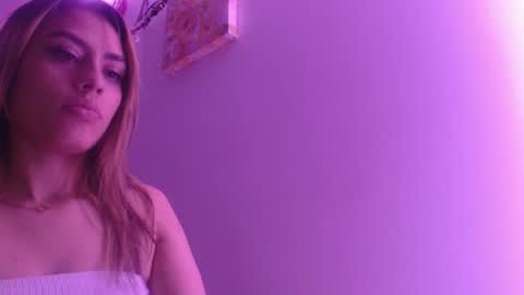 Snapshot of miacollings1 chatting on 11-30-25, 10:47 Miia online show from 11-30-25, 10:47