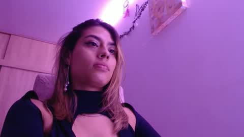 Snapshot of miacollings1 chatting on 02-28-26, 04:35 Miia online show from 02-28-26, 04:35