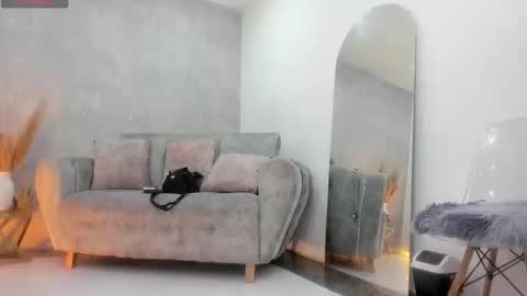 miacooper online show from 09-11-25, 09:04