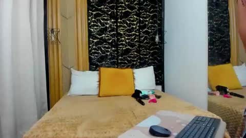 MiaCours online show from 02-19-26, 07:32