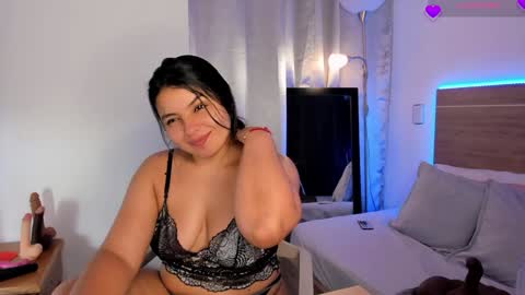 IG Yojanagomez  online show from 12-13-24, 06:42