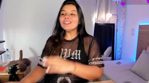 IG Yojanagomez  online show from 12-22-24, 04:17