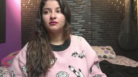 Snapshot of miadimota chatting on 11-04-25, 04:00 Mia online show from 11-04-25, 04:00