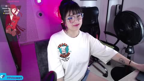 Mia online show from 01-26-25, 01:36