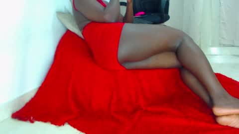 miafox2037 online show from 04-10-26, 02:39