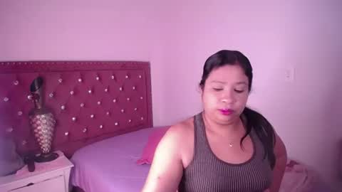 mia online show from 06-25-26, 02:55