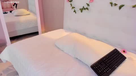 Snapshot of miagomez1 chatting on 02-10-25, 04:36 Mia Gomez online show from 02-10-25, 04:36