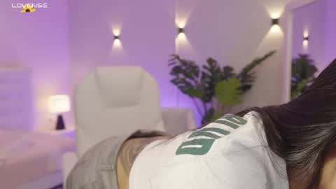 Snapshot of miagomez1 chatting on 09-25-25, 01:04 Mia Gomez online show from 09-25-25, 01:04