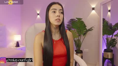 Snapshot of miagomez1 chatting on 10-16-25, 01:45 Mia Gomez online show from 10-16-25, 01:45