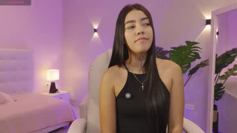 Snapshot of miagomez1 chatting on 10-25-25, 01:18 Mia Gomez online show from 10-25-25, 01:18