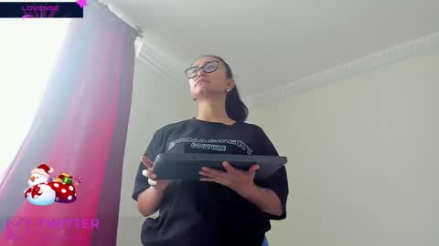Mia  online show from 12-12-24, 05:48