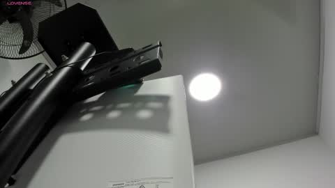 Snapshot of miah_bigboobs chatting on 03-04-25, 10:57 Miah Collins online show from 03-04-25, 10:57