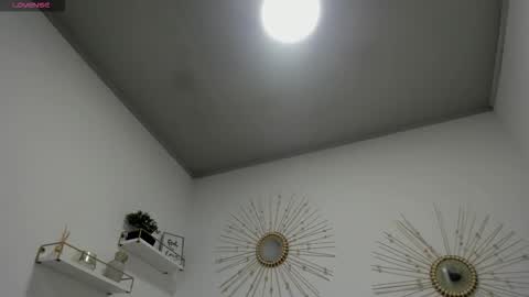 Snapshot of miah_bigboobs chatting on 09-18-25, 11:12 Miah Collins online show from 09-18-25, 11:12