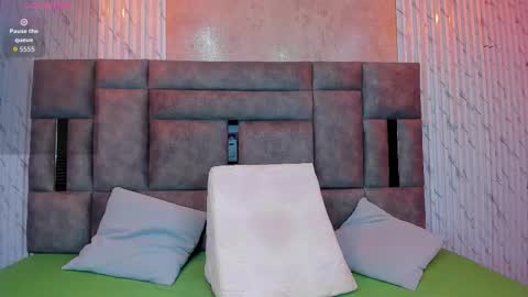 MIAH PALACIO online show from 09-11-25, 04:01