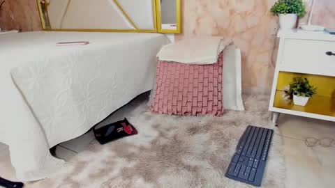 Miah  online show from 12-16-24, 05:38