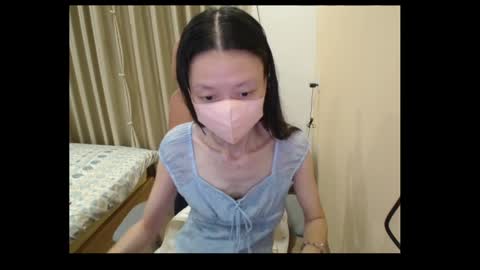 Snapshot of miahchan68 chatting on 05-06-26, 11:15 miahchan68 online show from 05-06-26, 11:15