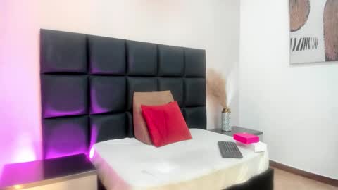 miahertz online show from 02-03-26, 11:59