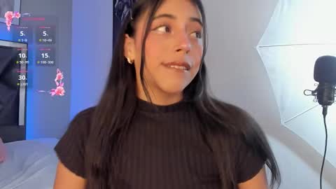 Snapshot of miajones_blowjob chatting on 03-26-26, 01:28 miajones blowjob online show from 03-26-26, 01:28