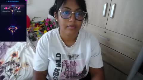 miajoseph_ online show from 02-12-25, 06:51