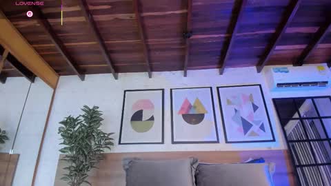 Mia  online show from 11-29-25, 03:42