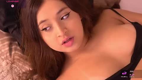 Snapshot of miakay1 chatting on 08-09-26, 03:23 Mia online show from 08-09-26, 03:23