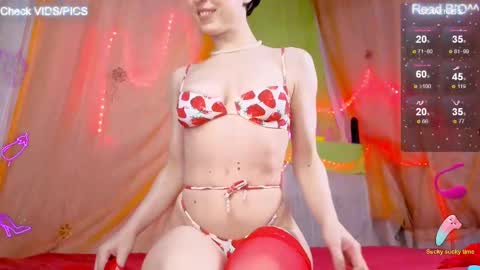 Mia online show from 03-07-25, 11:49