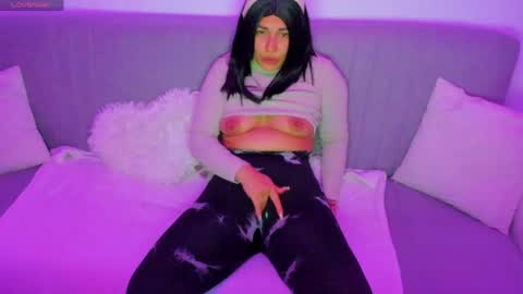 Mia Kittyy online show from 05-04-26, 08:27