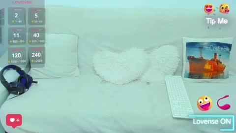Mia Kittyy online show from 05-13-26, 09:11