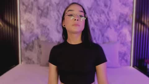 Mia Larouse online show from 05-14-26, 03:13
