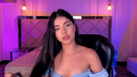 Call me Mia  online show from 05-08-26, 06:46
