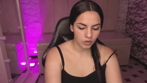 Hi Stream 1500 to 2100 online show from 09-23-25, 08:23