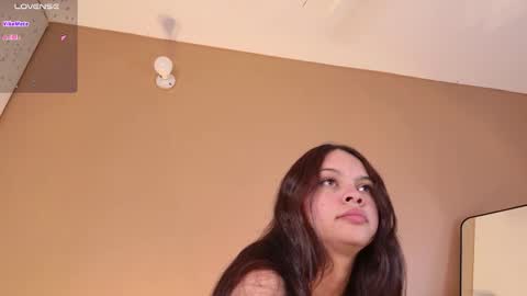 Mia online show from 02-10-26, 07:07