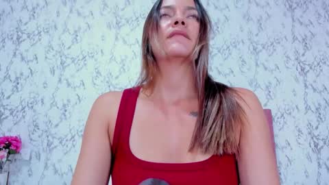 Snapshot of miamalkovaa_ chatting on 10-23-25, 05:44 Mia Malkova online show from 10-23-25, 05:44