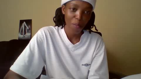 Muffin online show from 05-07-26, 01:16