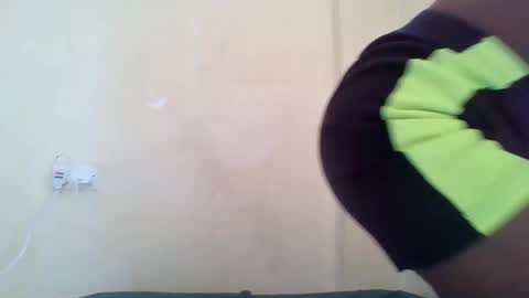 Muffin online show from 06-10-26, 10:36
