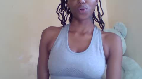 Muffin online show from 06-18-26, 11:36