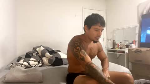 miamiclos1 online show from 10-30-25, 02:07