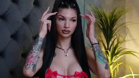 Snapshot of miamicoffee chatting on 09-11-25, 06:41 Miami online show from 09-11-25, 06:41