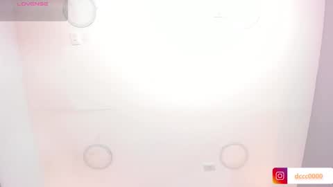 Snapshot of miamidnight1 chatting on 12-30-24, 03:24 Mia online show from 12-30-24, 03:24