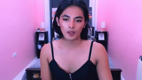 Snapshot of miamoreamara69 chatting on 06-18-26, 05:41 miamoreamara69 online show from 06-18-26, 05:41